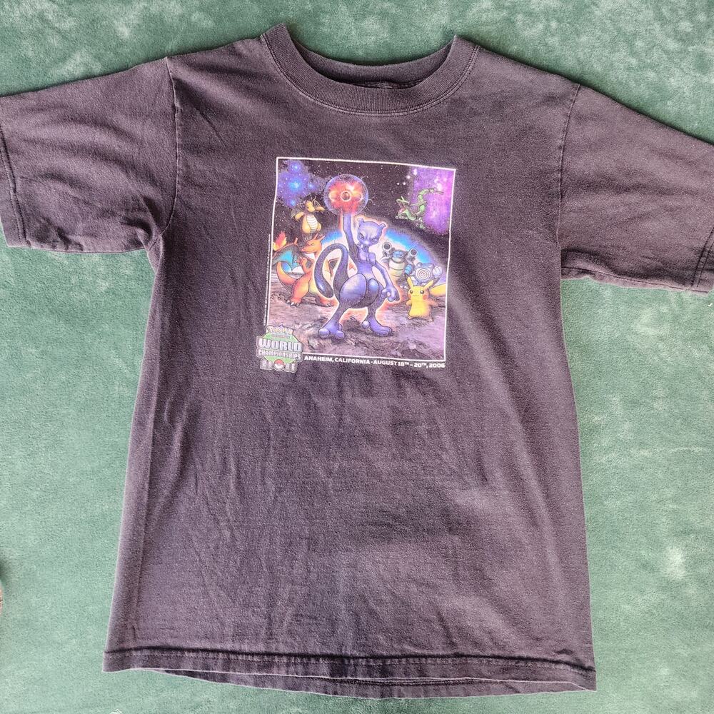 2006 Pokémon World Championships Anaheim Mewtwo Charizard Pikachu Event T-Shirt